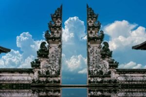Lempuyang-Temple-The-Travelers-Hacks-You-Should-Know-4-3