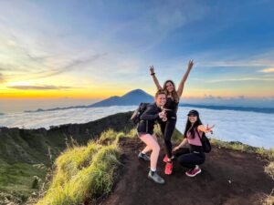 SunriseTrekkingdiGunungBatur-KlookIndonesia