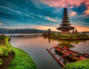 Tour package Bali family trips bali_0019_pura-ulun-danu-bratan-bali-bedugul-scaled