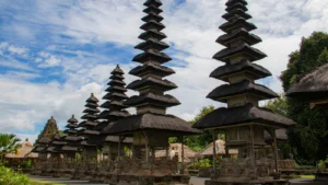 Taman Atun Temple 1600 x 900