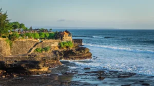 Uluwatu temple 1600 x 900